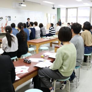 朝日医療専門学校 広島校新着情報「西洋の植物療法 バッチフラワーレメディ体験会を行いました」