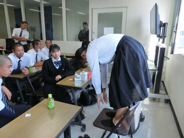 鍼の効果を体験