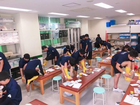 実際に長谷部選手が練習や試合時に巻いているテーピング法2