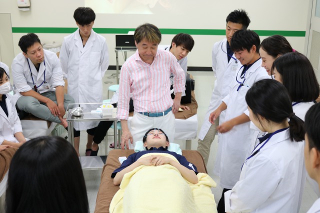 美容鍼実技3