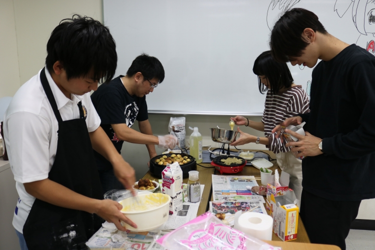 チームパンケーキ：鍼灸学科2年（昼）＆上田先生