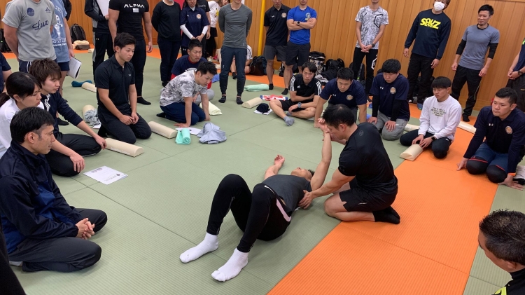 午後の部：実技「柔軟性を高めるアプローチ＆効かせるためのトレーニングテクニック」3