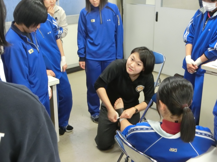 足関節の固定を学ぶ