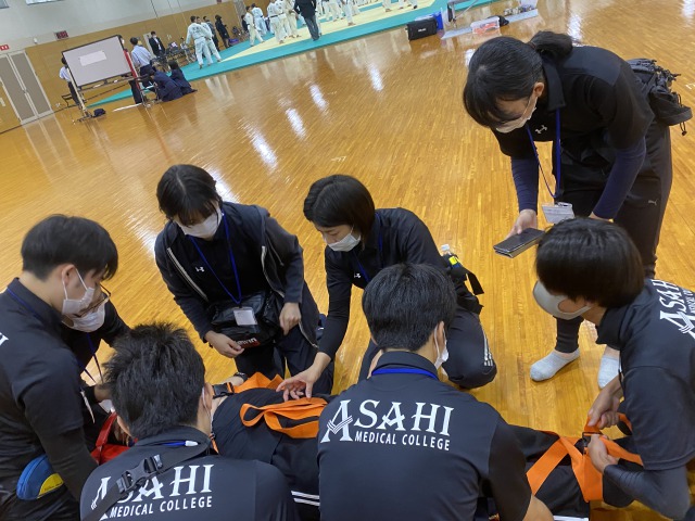 救護活動の様子