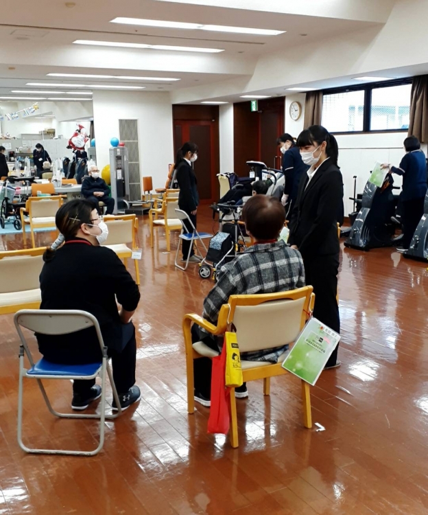 職員のみなさまより個別機能訓練の「考え方や方法」について説明