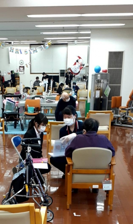 職員のみなさまより個別機能訓練の「考え方や方法」について説明